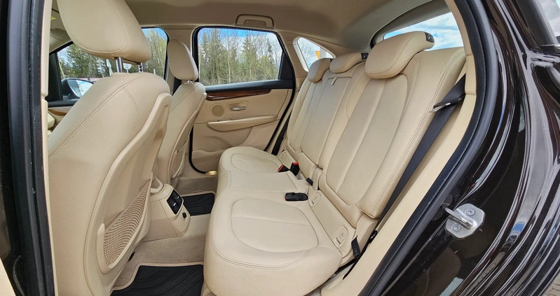 BMW Seria 2 cena 56700 przebieg: 92500, rok produkcji 2015 z Mszczonów małe 254